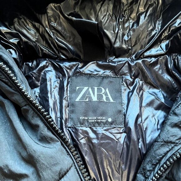 ZARA BLACK QUILTED HOODED SHORT WINTER PUFFER OVERSIZED COAT - XS - Picture 3 of 9